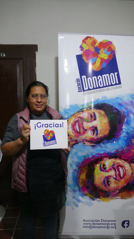 Participante del programa con un mensaje de agradecimiento