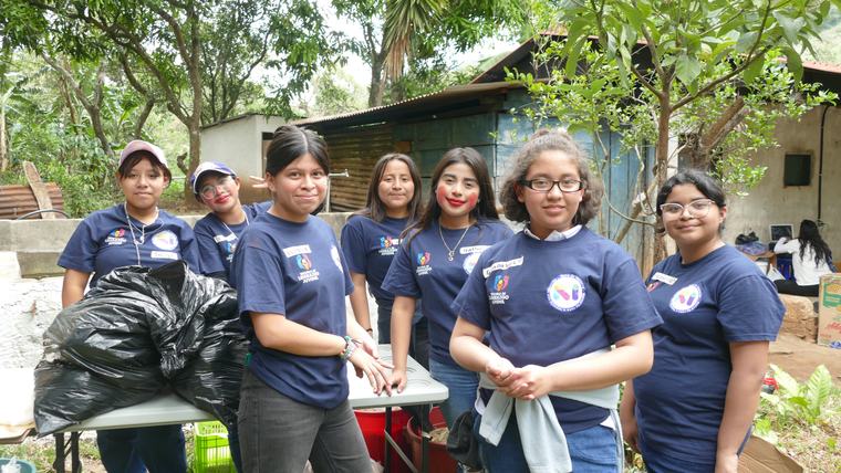 Equipo de voluntarias y voluntarios de Donamor